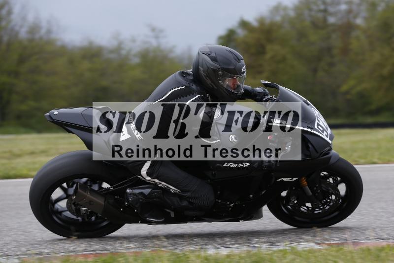 /Archiv-2024/13 22.04.2024 Plüss Moto Sport ADR/Freies Fahren/925